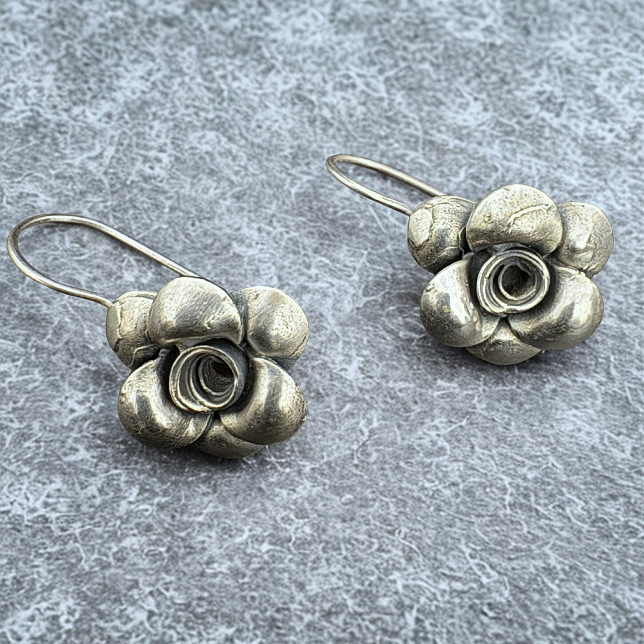 Antique Silver Flower Dangle Earrings - Vintage Floral Jewelry