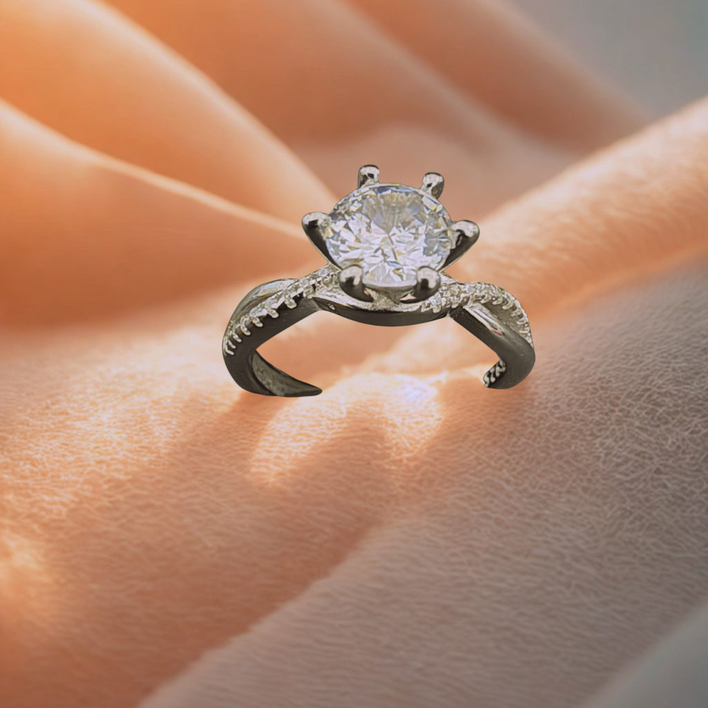 White Gemstone 925 Silver Ring