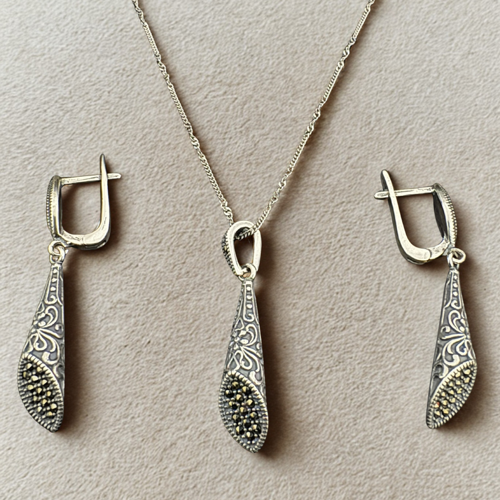 Marcasite Stone 925 Sterling Silver Pendant Set