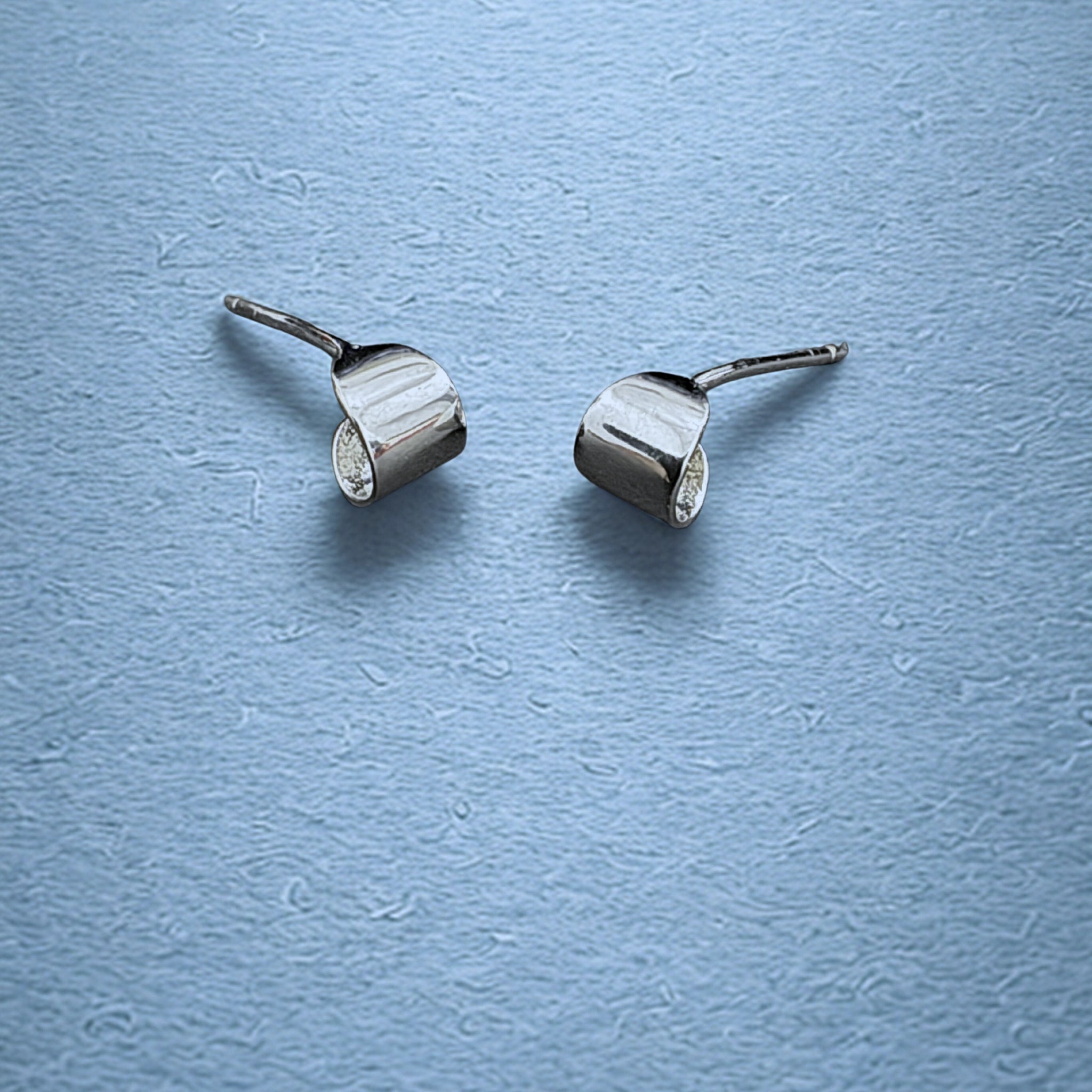Elegant 92.5 Sterling Silver Curved Stud Earrings