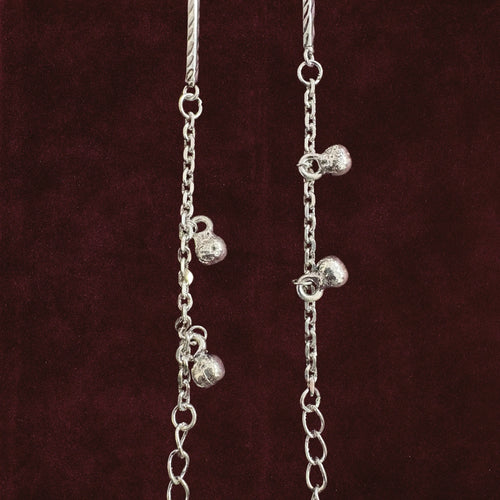 Close up of Classic Ghungroo Bar-Link Anklet Pair