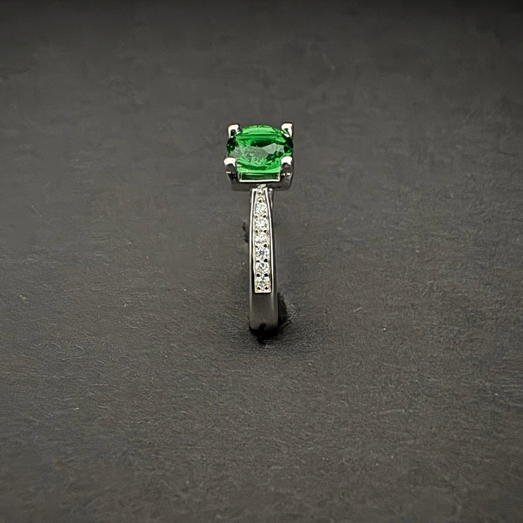 Green Gemstone 925 Silver Ring
