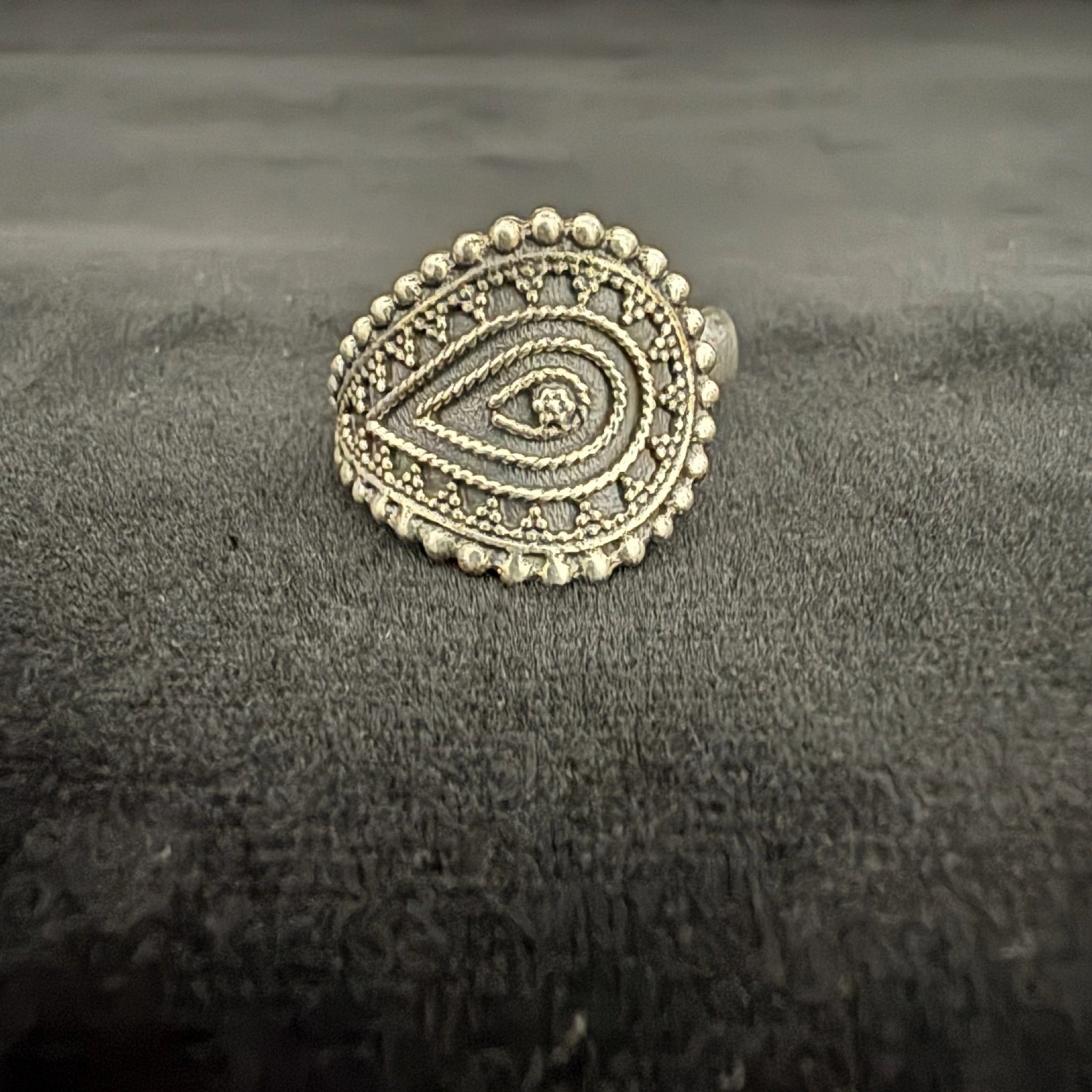 Ornate Teardrop 925 Silver Ring