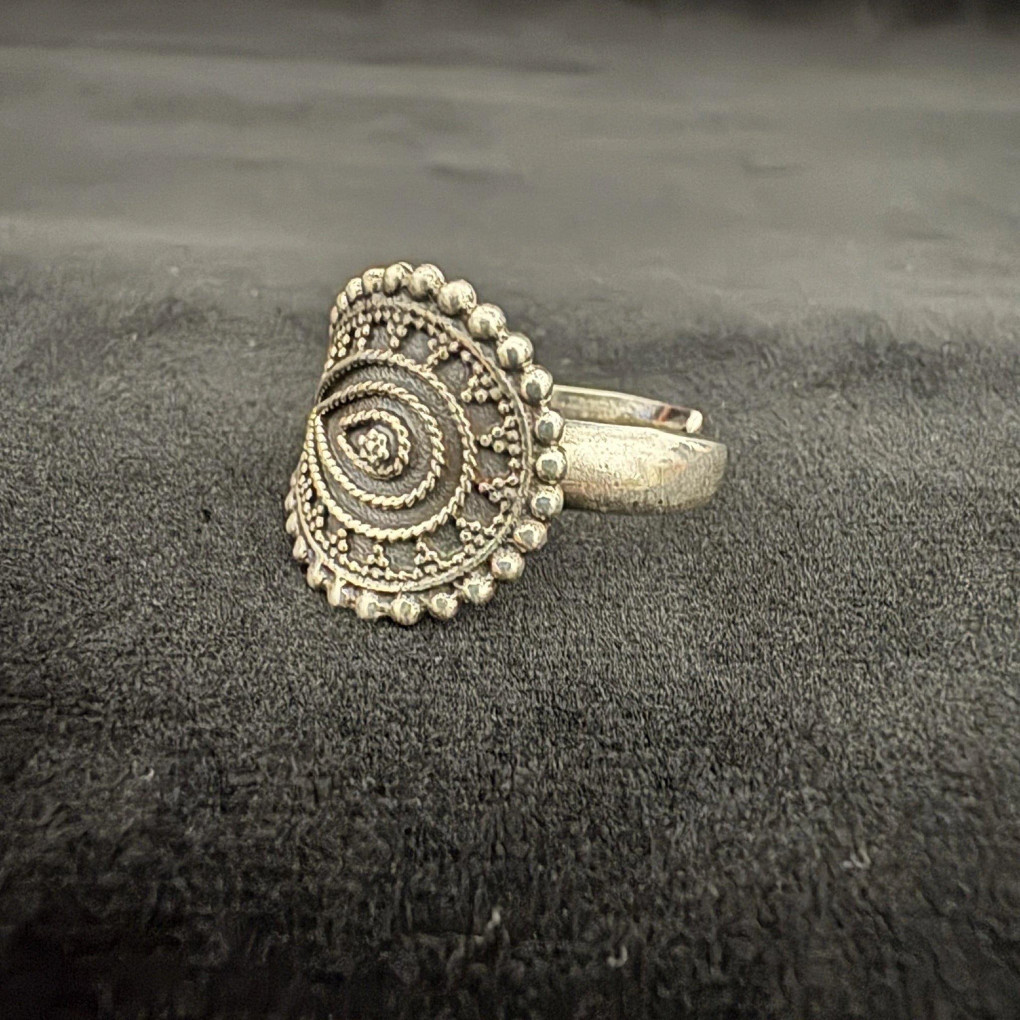 Ornate Teardrop 925 Silver Ring