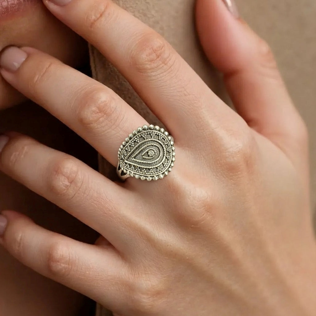 Ornate Teardrop 925 Silver Ring